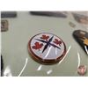 Image 11 : Canadian Militaria Collector Group : Incl.  - Rank Insignias - Badges - Magazine Ads