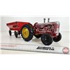 Image 2 : Massey Harris : Tractor / Wagon "Lincoln" "Canada" (Scale 1:16)
