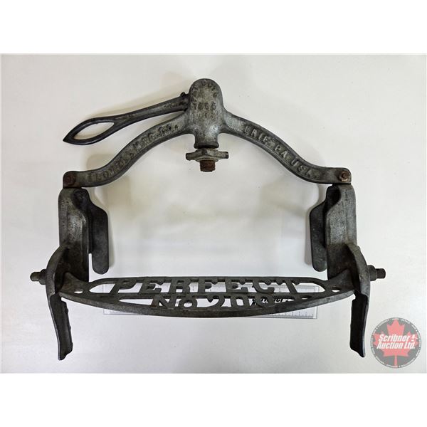 Mangler Frame : PERFECT No 200 (Pat. May 5th 1896) (13-1/2'H x 16-1/4"W)