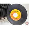 Image 5 : 45's Collection in Wire Stand (60) : Incl. Porter Wagoner, Connie Francis, The Drifters, Ray Charles