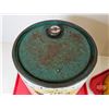 Image 8 : WHITE ROSE Gear Oil Drum & WHITE ROSE Five-Gallon Pail (Drum Measures: 23-1/2"H x 14-1/2"Dia)