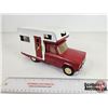 Image 2 : TONKA Jeep Wagoneer Camper Truck (Repainted) (5"H x 3-1/2"W x 9-1/2"D)