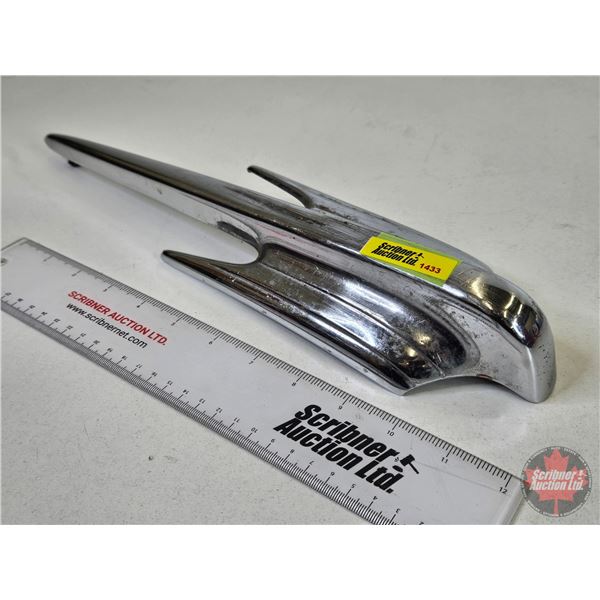 Hood Ornament (15-1/4"L)