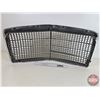 Image 5 : Mercedes Benz Grill (14-5/8"H x 29-3/4"W)