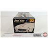 Image 4 : Maisto Special Edition : Mercedes Benz 190SL (Scale 1:18) (Box Measures : 4-1/2"H x 12-1/2"W x 6-1/4