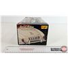 Image 8 : Maisto Special Edition : Mercedes Benz 190SL (Scale 1:18) (Box Measures : 4-1/2"H x 12-1/2"W x 6-1/4