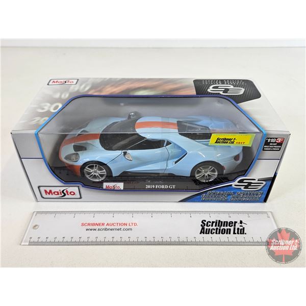 Maisto Special Edition Die-Cast : 2019 FORD GT (Scale 1:18) (Box Measures: 4-1/2"H x 12-1/2"W x 5-3/