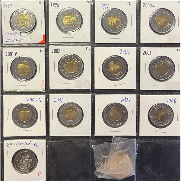 Mixed lot of Coins:  Includes 1¢, Pennies, Tokens, 10¢, 25¢, 1989 50¢, $1 Looney, $1 1968 to 1976 & 
