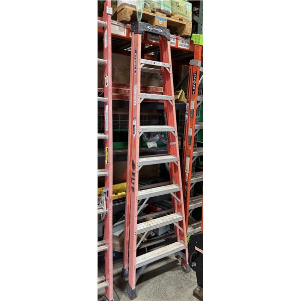 Werner NXTIA08  Step Ladder 300 Lb Capacity