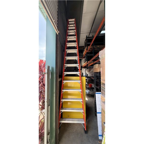 Louisville FM1414HD Fiberglass 14' Twin Step Ladder 375 Lb Capacity