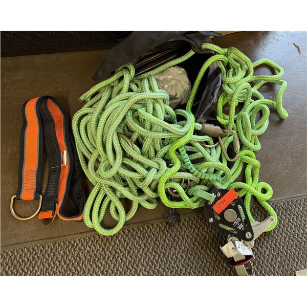Misc Fall Protection Safety Equipment: Rope, Carabiners, Straps, Hardware, etc
