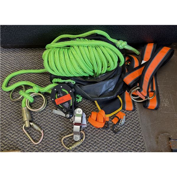 Misc Fall Protection Safety Equipment: Rope, Carabiners, Straps, Hardware, etc