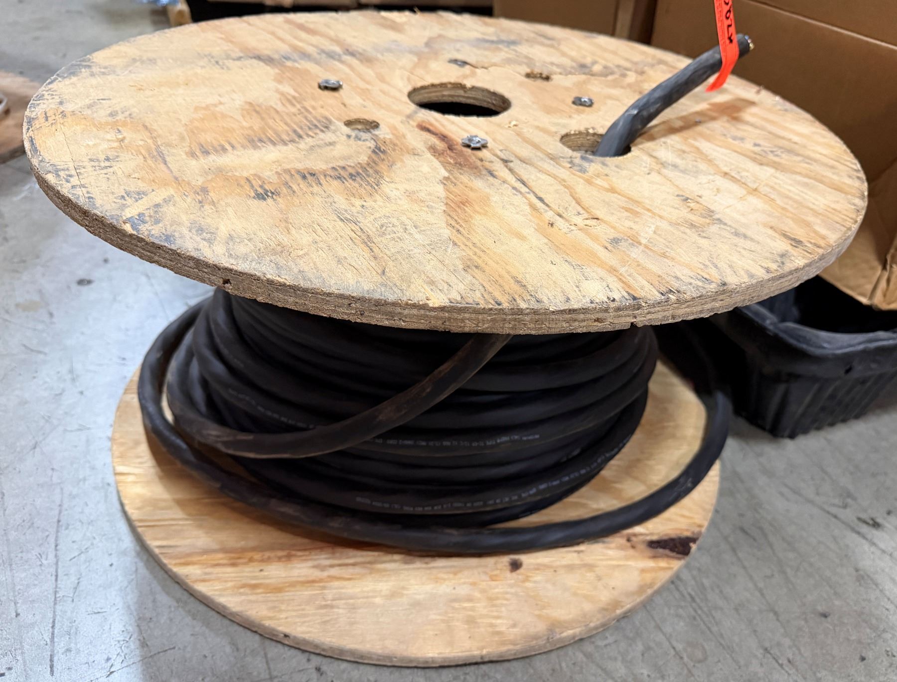 Split Wire Spool Spool Misc Black Wire - Oahu Auctions