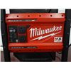 Image 2 : Milwaukee MXF002 MX Fuel 3600W/1800W Carry-On Power Supply