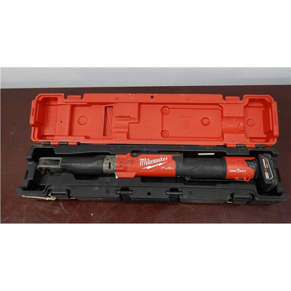 Milwaukee 2465-20 3/8" Digital Torque Wrench in Hard Case  w/ M12 Charger
