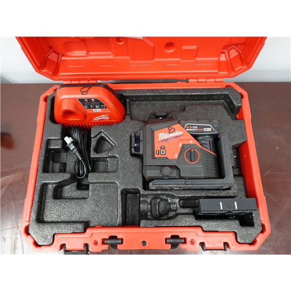 Milwaukee 3632-21 M12 Green 360 3-Plane Laser Kit w/ Tripod & Charger in Hard Case