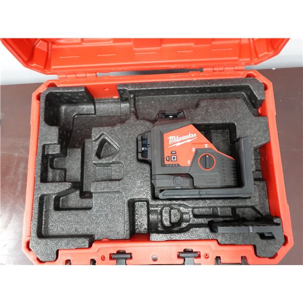 Milwaukee 3632-21 M12 Green 360 3-Plane Laser Kit w/ Tripod & Charger in Hard Case