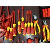 Image 6 : Wiha Master Electrician's Insulated Tool Kit: Screwdrivers & T-handle Drivers, Pliers, etc in Case