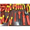 Image 7 : Wiha Master Electrician's Insulated Tool Kit: Screwdrivers & T-handle Drivers, Pliers, etc in Case