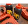 Image 6 : Qty 6 Milwaukee Measuring Tape & 2 DeWalt Red Chalk
