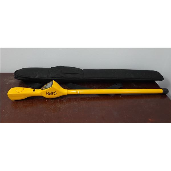 Bosch MT200 Magnetic Locator w/ Soft Case