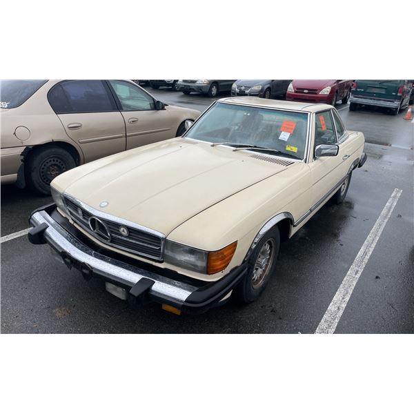 1982 MERCEDES 380 SL, 2DR CONVERTIBLE, BROWN, VIN WDBBA45A0CB016205,