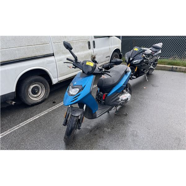 2019 PIAGGIO SCOOTER, BLUE, VIN ZAPC506B1K4003216,
