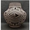 Image 2 : LAGUNA POTTERY JAR (MYRON SARRACINO)