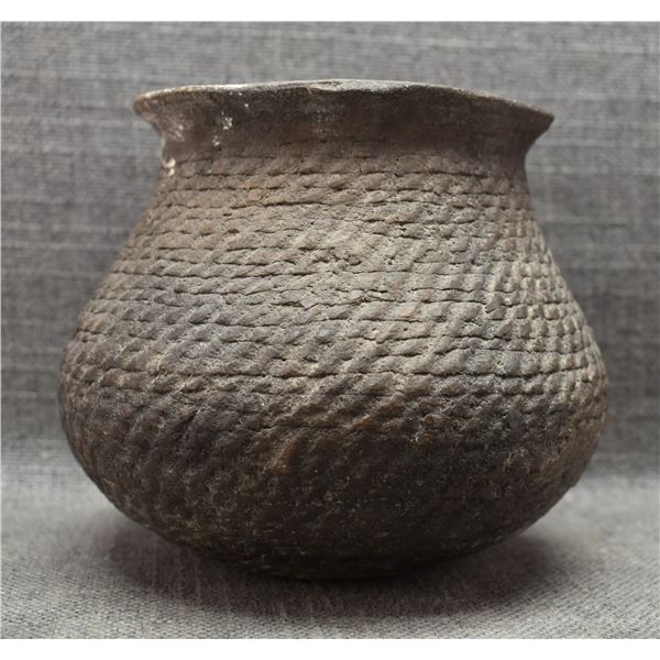 ANASAZI POTTERY OLLA