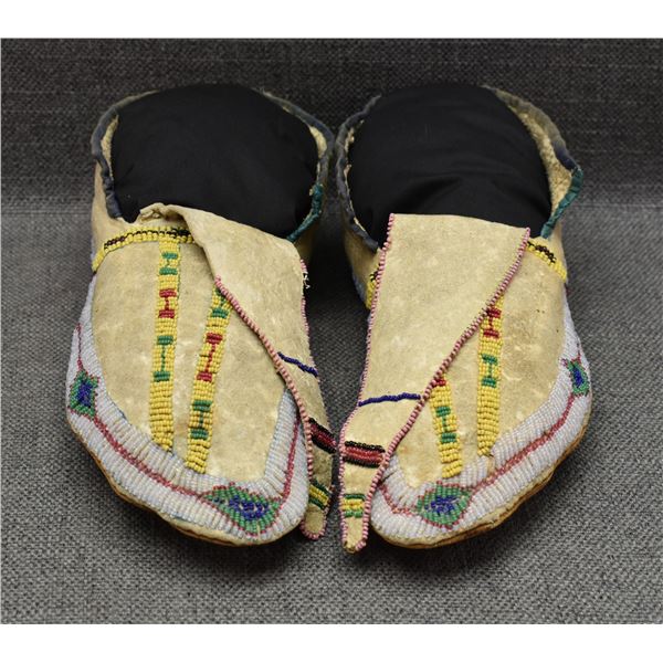 PLAINS MOCCASINS