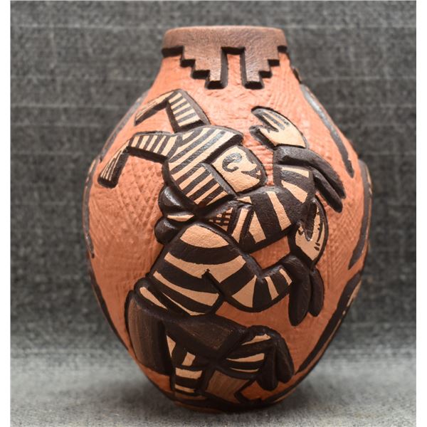HOPI POTTERY VASE (CARLA NAMPEYO)