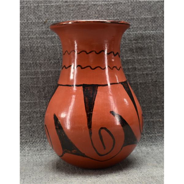 MARICOPA POTTERY VASE (BARBARA JOHNSON)