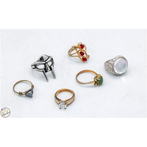 LOT ASSORTED ESTATE RINGS