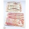 Image 1 : LOT OF VINTAGE CANADA 2 DOLLAR BILLS
