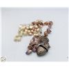 Image 1 : VINTAGE BEADED NECKLACE WITH HEART SHAPED LOCKET