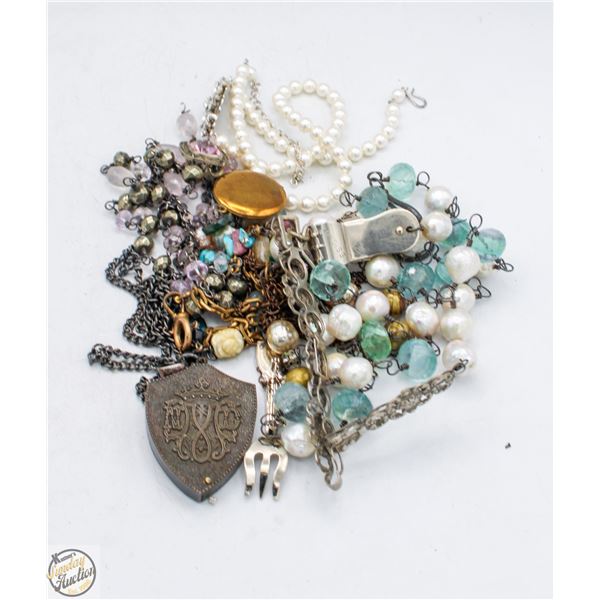 LOT ASSORTED VINTAGE ESTATE JEWELRY