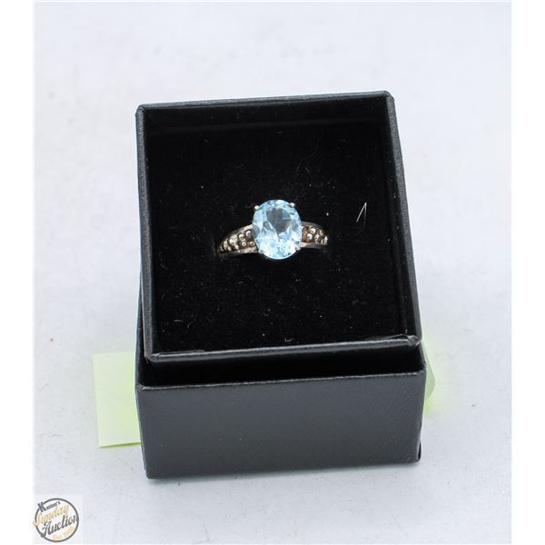 STERLING SILVER RING W LARGE BLUE STONE