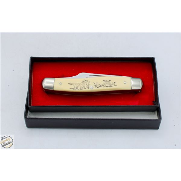 VINTAGE SCHRADE SCRIMSHAW HUNTING KNIFE
