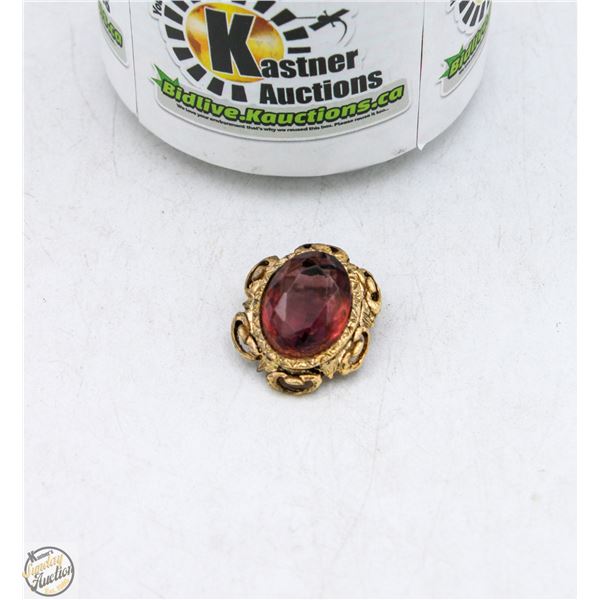 ANTIQUE GOLD TONE BROOCH W LARGE STONE
