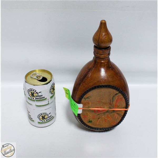 VINTAGE WOOD DECANTER WITH FLOWER DESIGN EMPTY