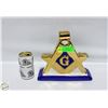 Image 1 : VINTAGE 1971 FREEMASON MASONIC TEMPLE DECANTER