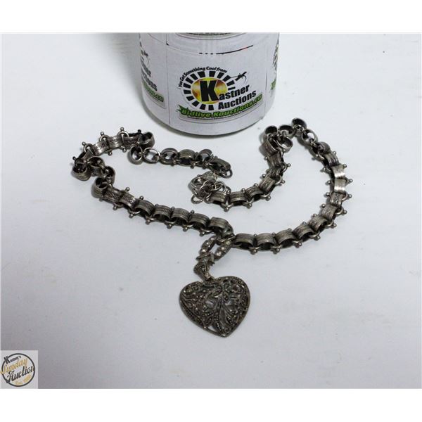 VINTAGE FILIGREE HEART PENDANT W CHAIN