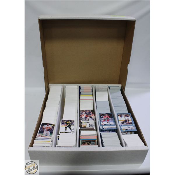 5000 VTG HOCKEY BASKETBALL FOOTBALL ETC CARDS