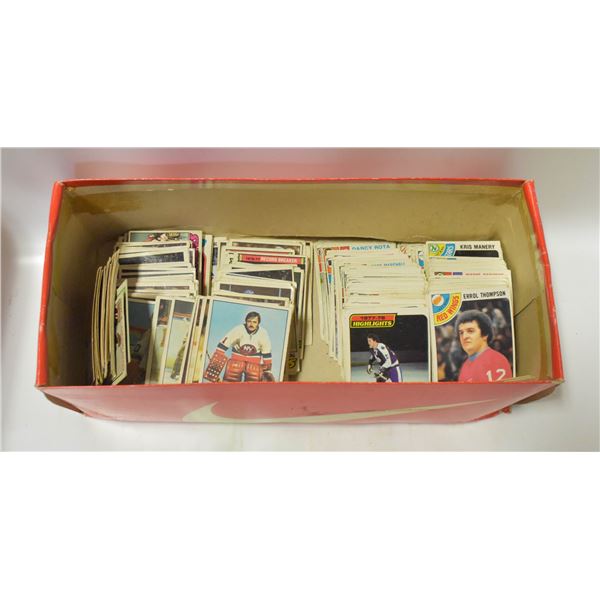 1977 & 1978 OPC HOCKEY LOT OF ASSTD CARDS