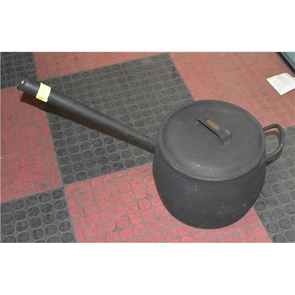 LARGE HANDLED POT CAST IRON