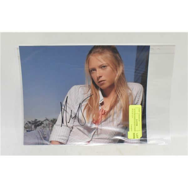 AUTOGRAPHED MARIA SHARAPOVA 8X10 W COA