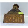Image 1 : 1935 ALBERTA LICENCE PLATE WITH BRACKET