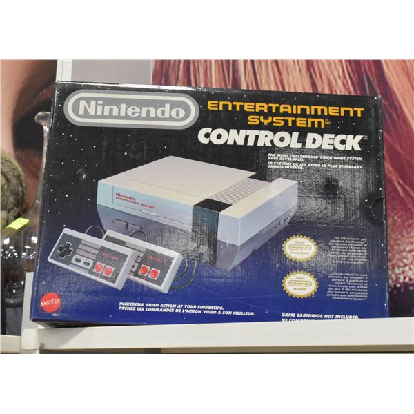 NINTENDO NES LIKE NEW W BOX PAPERS ETC