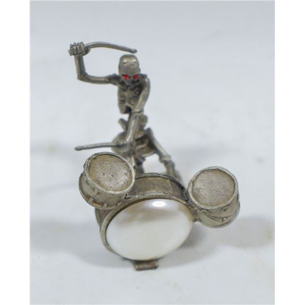 PEWTER UNDEAD SKELTON DRUMMER SET