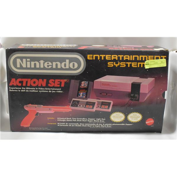 1985 NINTENDO NES BOX ONLY W GUN